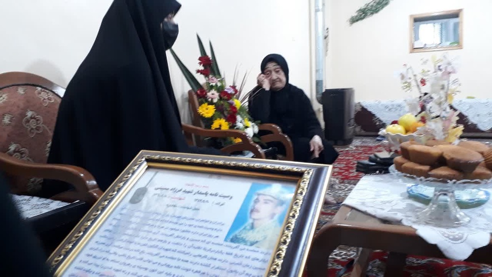 بانوان طلبه مسجد سلیمان به دیدار مادر شهید "فرزاد ممبینی" رفتند
