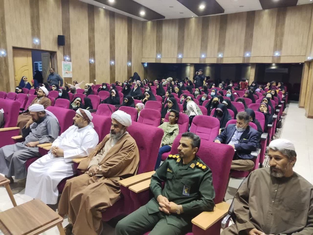 برگزاری همایش بزرگ "فاطمة الزهرا سیده نساءالعالمین(س)" با حضور مبلغان اهل سنت و شیعه در بندرلنگه برگزاری همایش بزرگ "فاطمة الزهرا سیده نساءالعالمین(س)" با حضور مبلغان اهل سنت و شیعه در بندرلنگه