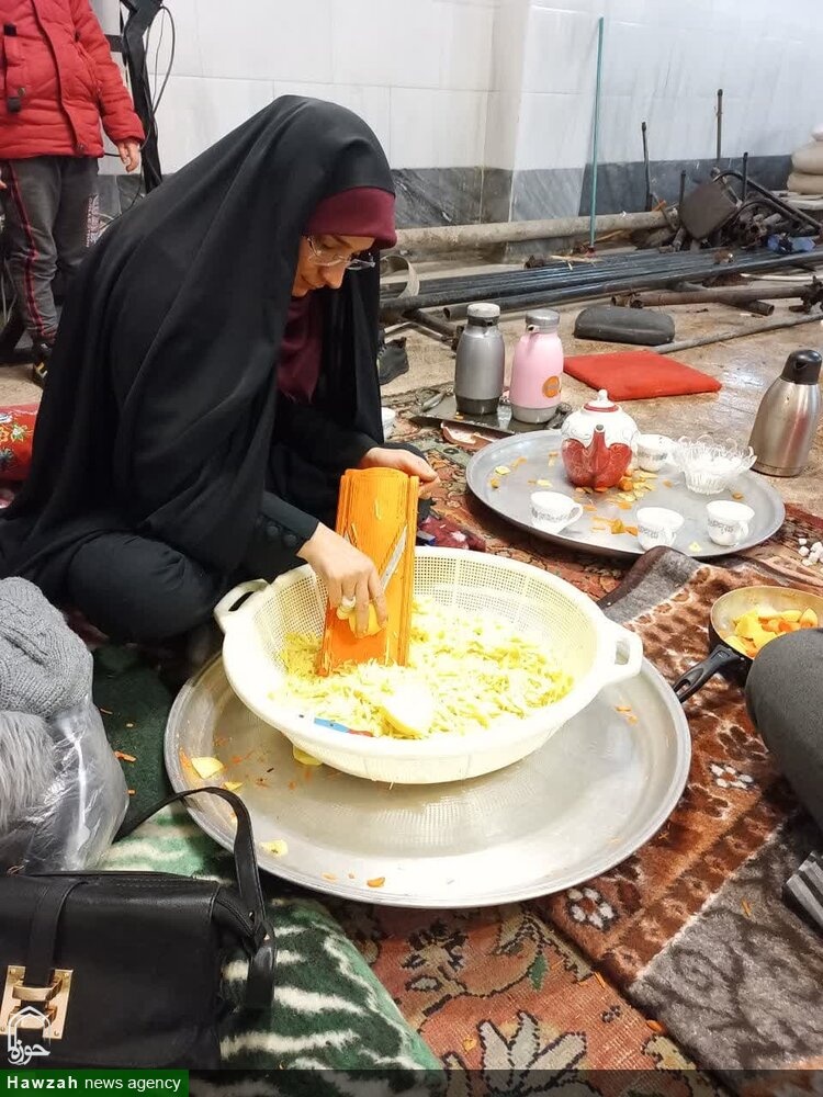 فعالیت جهادی طلاب خواهر در زلزله شهرستان خوی 
