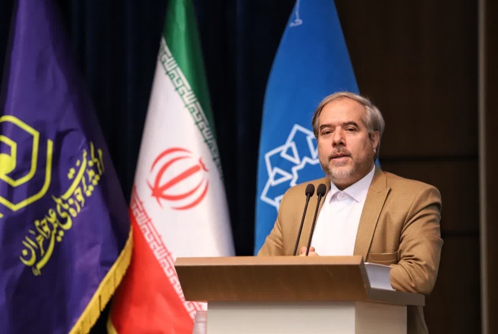 به دنبال ارائه راهبردهای جامعه نخبگانی در حوزه فرهنگ دینی هستیم به دنبال ارائه راهبردهای جامعه نخبگانی در حوزه فرهنگ دینی هستیم