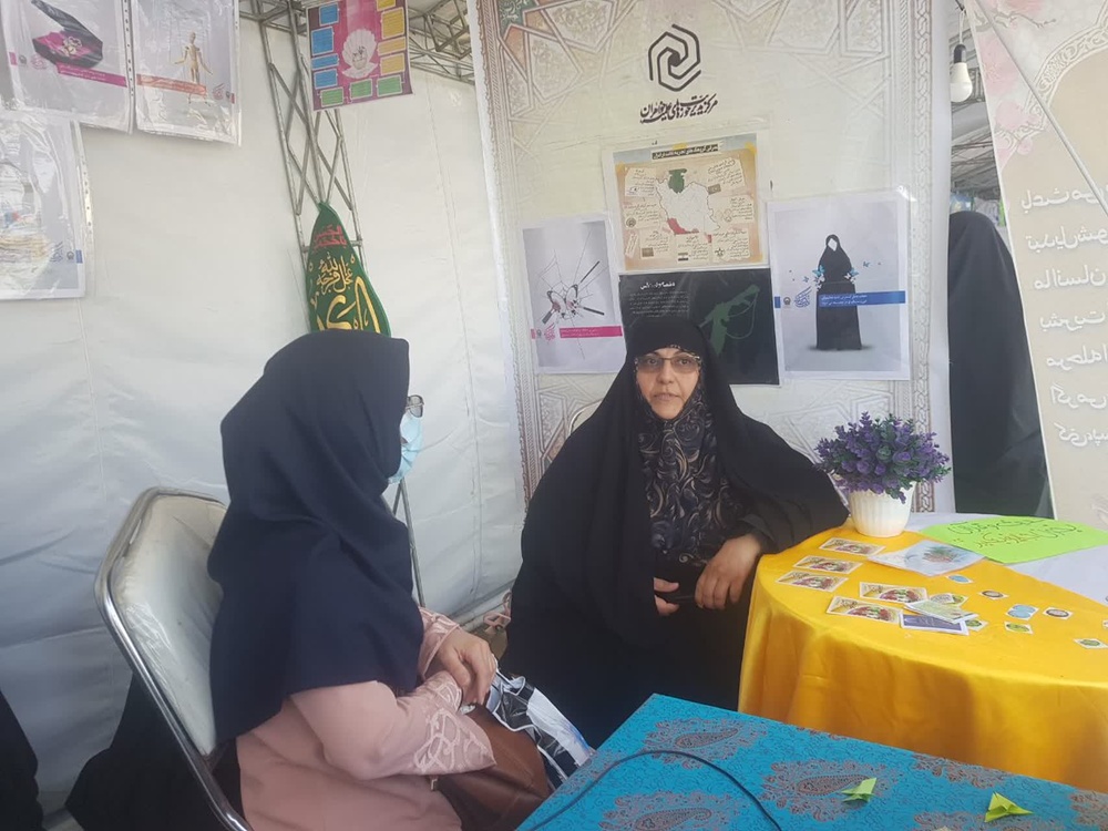 حضور فعالانه مدارس علمیه خواهران استان البرز در نهمین جشنواره لاله های کرج- بهار 1402