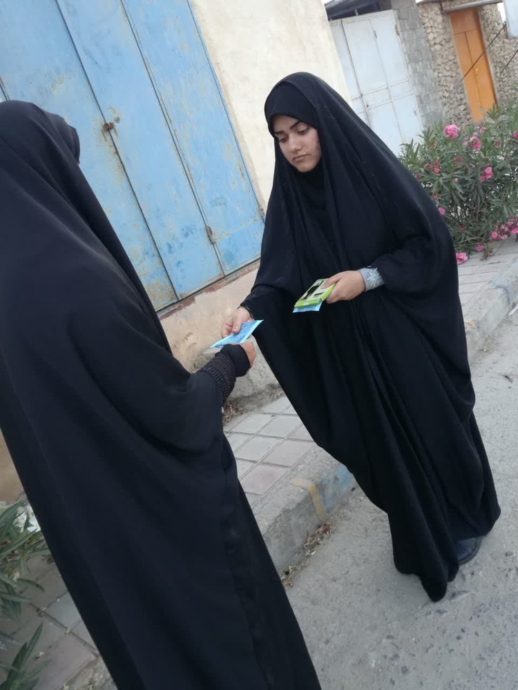 اجرای طرح "هم سنگری کنار شهدا" توسط طلبه حوزه علمیه خواهران استان بوشهر