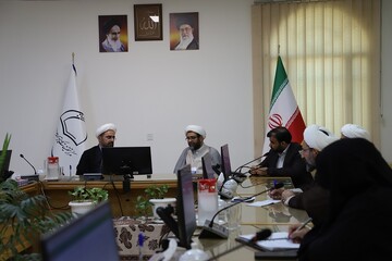 تصاویر/ دیدار مدیر حوزه‌های علمیه خواهران با رئیس مرکز تحقیقات کامپیوتری علوم اسلامی و امضای تفاهم‌نامه همکاری