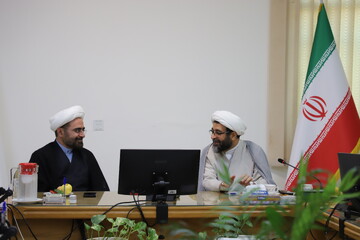 تصاویر/ دیدار مدیر حوزه‌های علمیه خواهران با رئیس مرکز تحقیقات کامپیوتری علوم اسلامی و امضای تفاهم‌نامه همکاری
