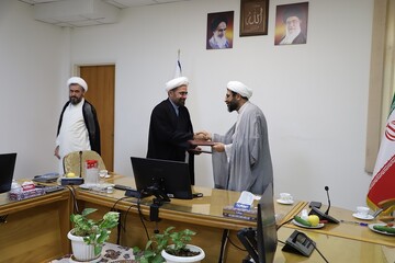 تصاویر/ دیدار مدیر حوزه‌های علمیه خواهران با رئیس مرکز تحقیقات کامپیوتری علوم اسلامی و امضای تفاهم‌نامه همکاری