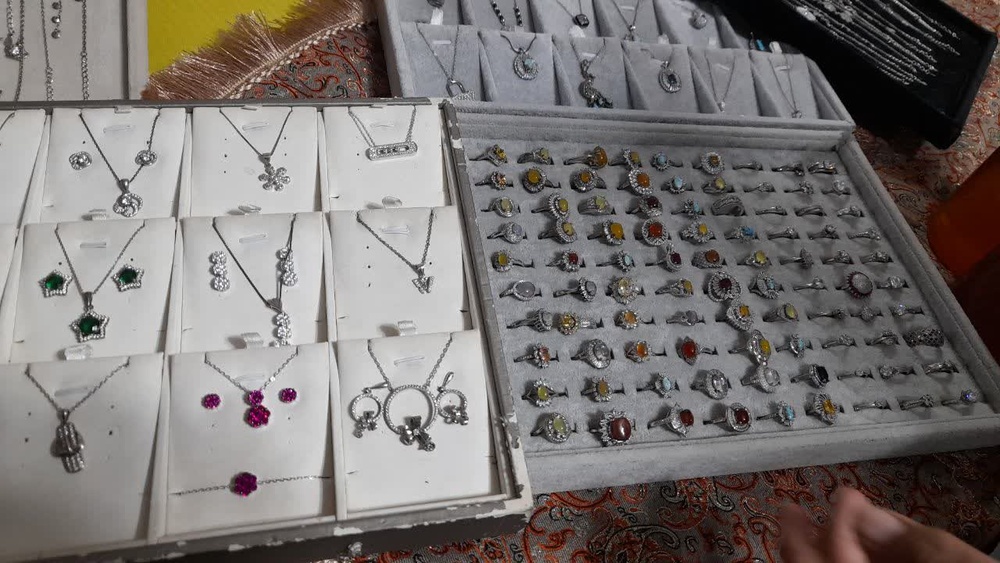 جشنواره صنایع غذایی و دستی طلاب در مدرسه علمیه الزهراء (س) بندرعباس برگزار شد