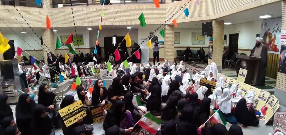 برگزاری مراسم یادبود ۲۰۰۰ شهید دانشآموز غزه در مدرسه علمیه خواهران فاطمه زهرای اطهر(س)ایلام+ تصاویر