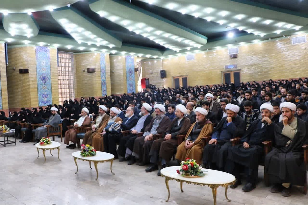 برگزاری مراسم گرامیداشت سومین سالگرد ارتحال علامه مصباح در استان زنجان