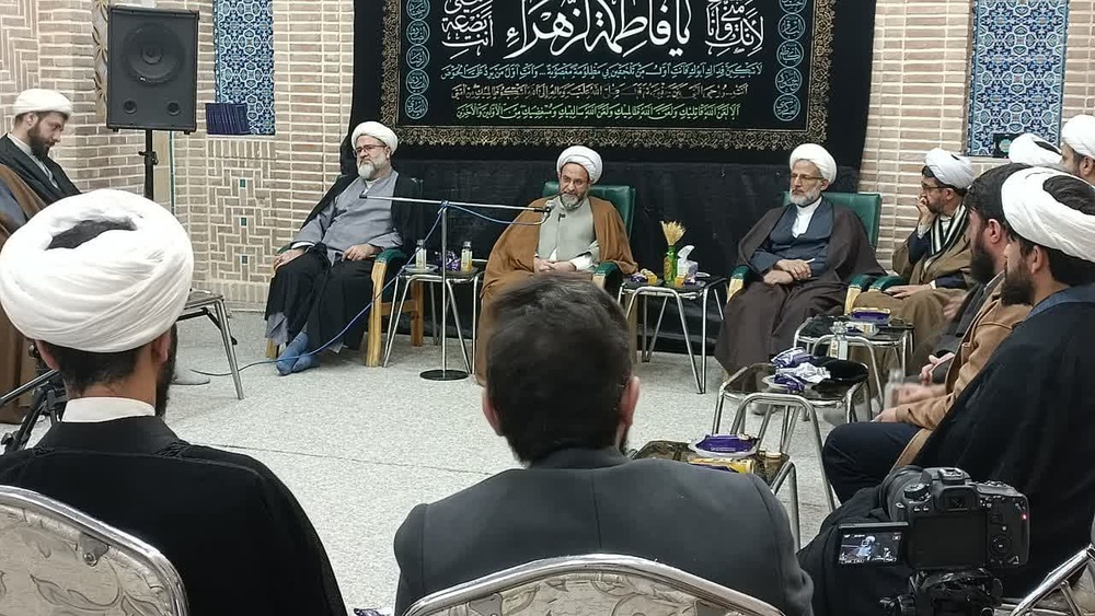 برگزاری مراسم گرامیداشت سومین سالگرد ارتحال علامه مصباح در استان زنجان
