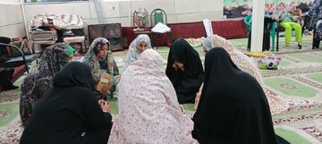 تصاویر/ حضور طلاب و مبلغین مدرسه علمیه خواهران کوثر زرندیه در جمع معتکفین