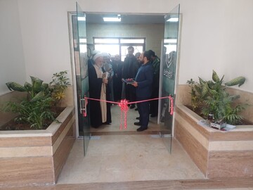 تصاویر/ آیین افتتاحیه مدرسه علمیه ریحانة النبی (س) اراک