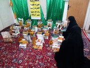 تصاویر/ تهیه بسته معیشتی برای نیازمندان در مدرسه علمیه حضرت زینب(س) آستانه