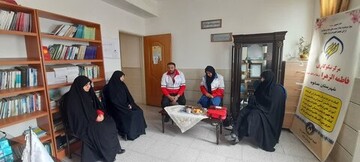 تصاویر/ افتتاح کانون هلال احمر مدرسه علمیه فاطمه الزهرا سلام الله علیها ساوه