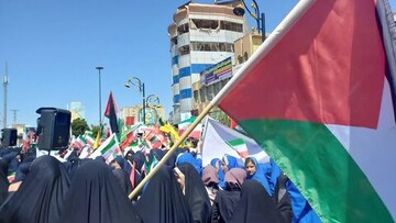 تصاویر/ حضور طلاب مدرسه علمیه فاطمه الزهرا(س) ساوه در اجتماع بزرگ حامیان حمله سپاه به اسرائیل