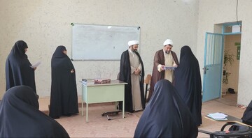 بازدید مدیر حوزه علمیه خواهران استان خوزستان از مدرسه علمیه نجمه خاتون(س) صفی آباد