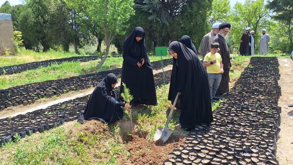 همایش خانوادگی اساتید و کادر حوزه علمیه خواهران استان زنجان برگزار شد + تصاویر