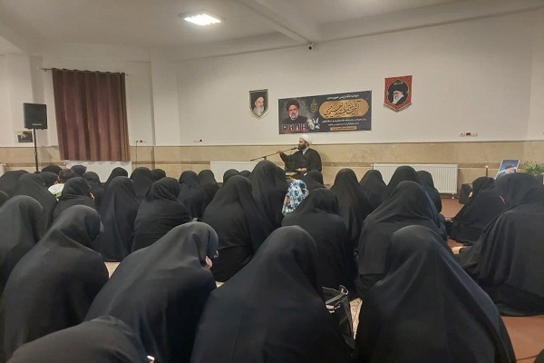 تبیین ویژگیهای رئیس جمهور تراز انقلاب اسلامی به مردم ضروری است