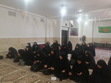 تصاویر/ برگزاری مراسم یادبود شهادت رئیس جمهور و همراهان ایشان در مدرسه علمیه حضرت زهرا (س) سنجان