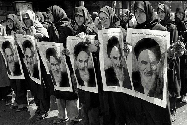یادداشت | بازخوانی اندیشه امام خمینی(ره) در احیای جایگاه زنان در جامعه