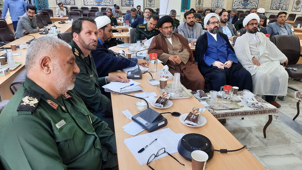 تبیین و روشنگری در فضای مجازی و حقیقی توسط حوزه علمیه خواهران