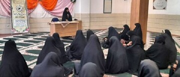 ۹۰۰ مُبلغ در حوزه‌های علمیه خواهران گلستان مشغول به فعالیت هستند