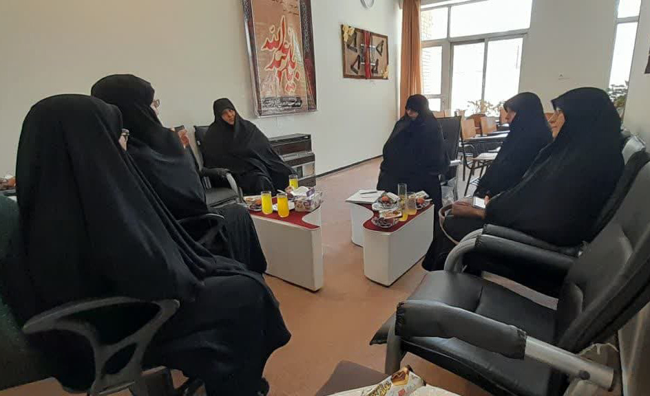 اولین گام در پژوهش مدارس، وجود استاد پژوهشمحور است اولین گام در پژوهش مدارس، وجود استاد پژوهشمحور است