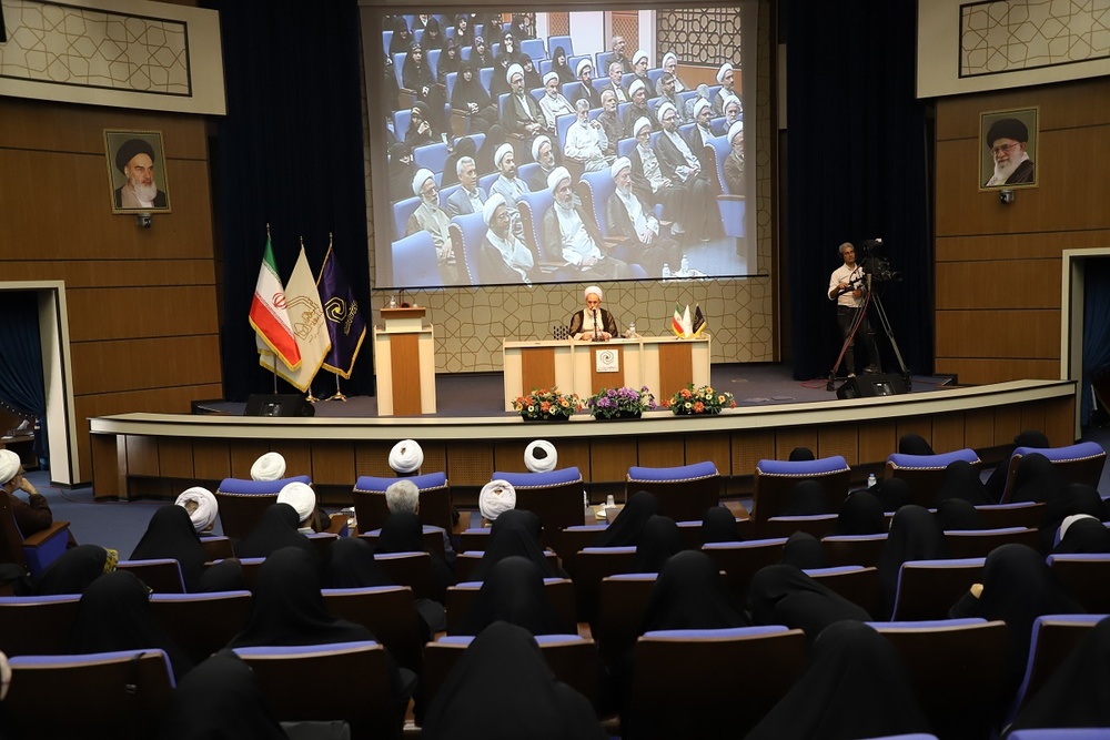 برگزاری همایش آغاز سال تحصیلی ۱۴۰۳-۱۴۰۴ حوزه‌های علمیه خواهران و جامعه‌الزهرا(س)