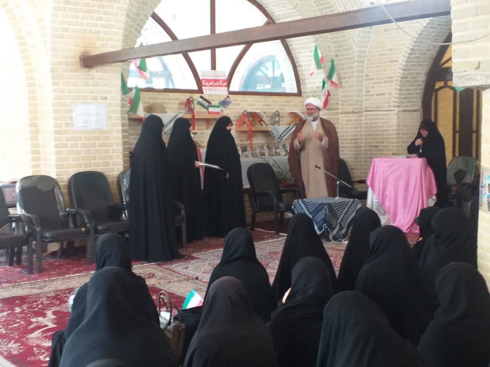 برگزاری آئین تودیع و معارفه مدیر مدرسه علمیه الزهرا س زنجان برگزاری آئین تودیع و معارفه مدیر مدرسه علمیه الزهرا س زنجان