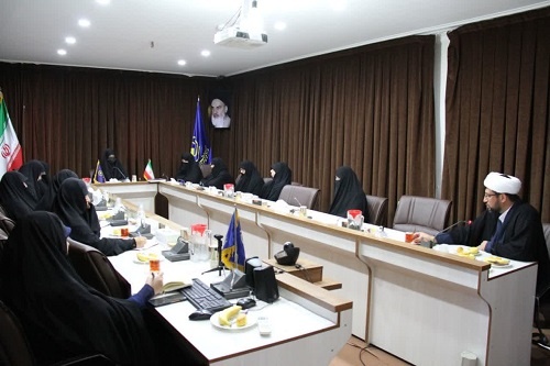 برگزاری نشست مدیران مدارس علمیه خواهران استان قم، کاشان، آران و بیدگل