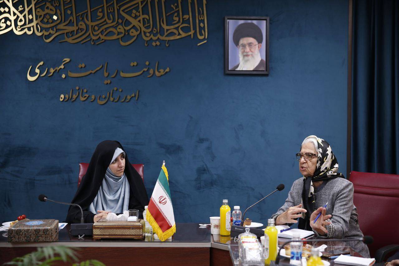 ضرورت تعامل دانشگاهها و دولت برای حل چالشهای زنان و خانواده