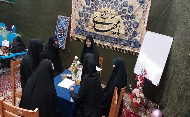 غرفه عفاف و حجاب مدرسه علمیه الزهرا(س) در نمایشگاه بینالمللی اردبیل برپا شد