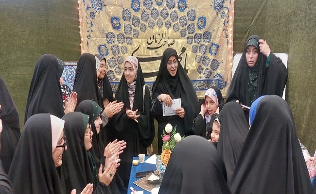 غرفه عفاف و حجاب مدرسه علمیه الزهرا(س) در نمایشگاه بینالمللی اردبیل برپا شد