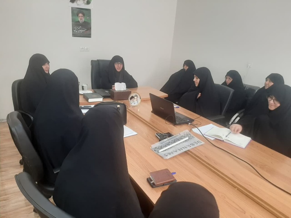 برگزاری نشست مدیران استانی مدارس استان کرمان با موضوع تبیین آئیننامه انضباطی