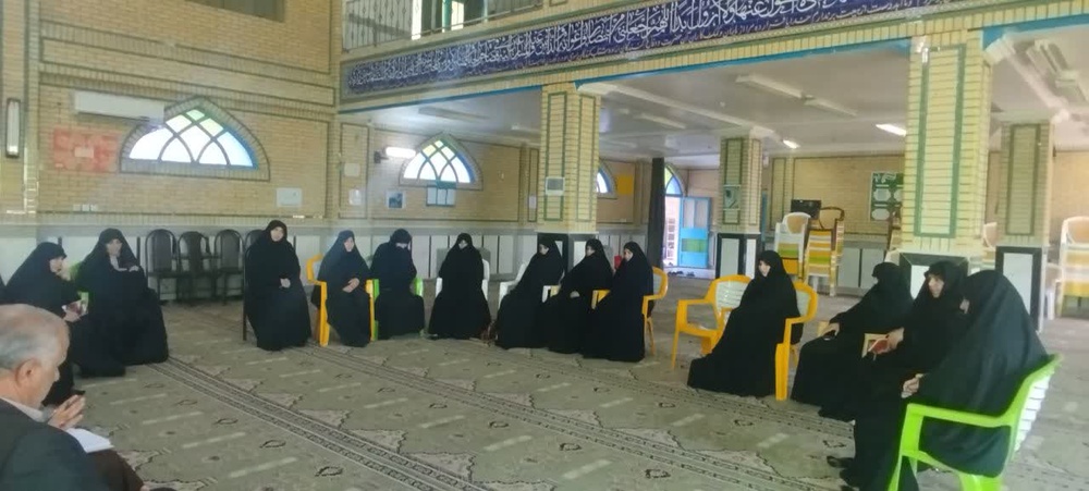 بازدید مدیر حوزههای علمیه خواهران استان کهگیلویه و بویراحمد از حوزه علمیه حضرت زینب در دهدشت