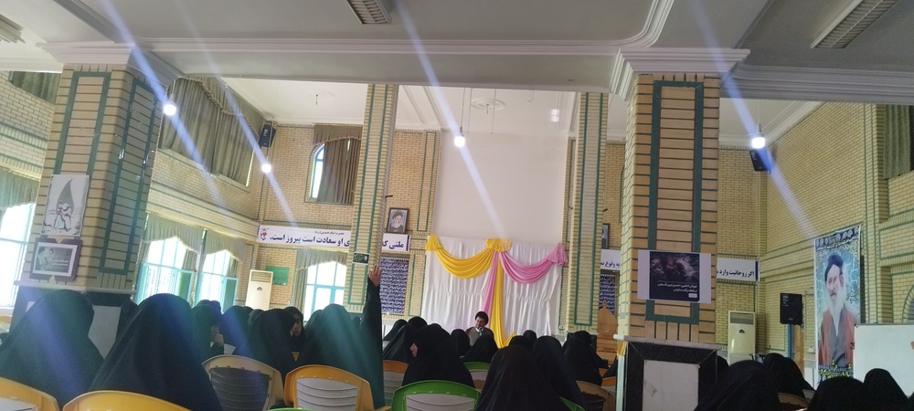 بازدید مدیر حوزههای علمیه خواهران استان کهگیلویه و بویراحمد از حوزه علمیه حضرت زینب در دهدشت