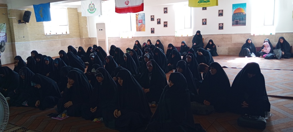 مراسم جشن میلاد حضرت زینب سلامالله در حوزه علمیه خواهران بوشهر برگزار شد