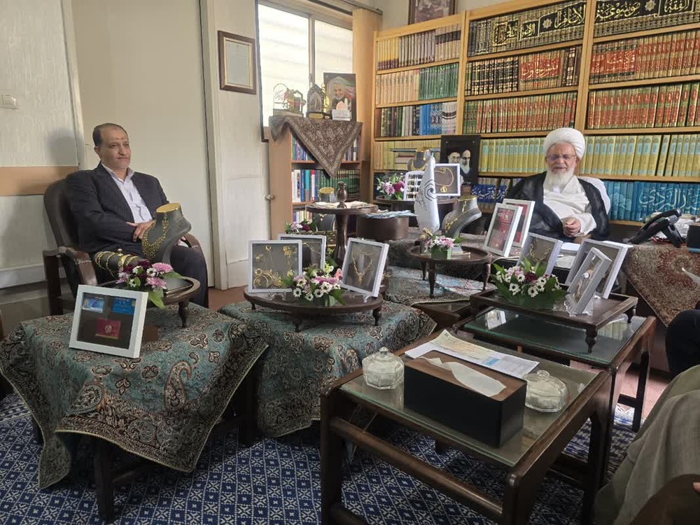 کمکهای مردمی به تقویت اراده جبهه مقاومت کمک میکند