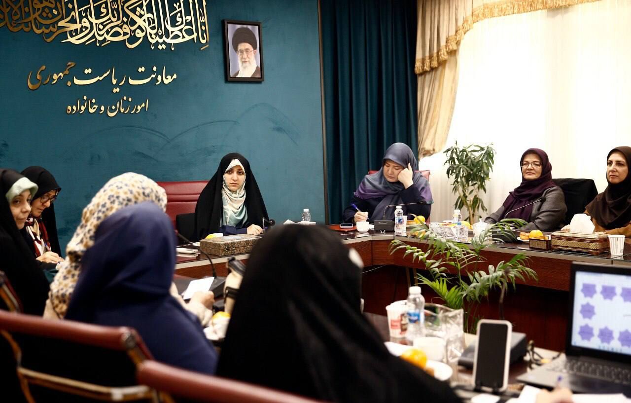 تأمین سلامت و بهداشت زنان و خانواده نیازمند سیاستگذاری است