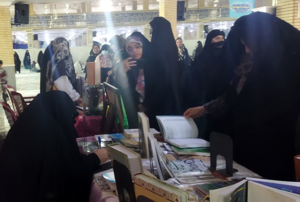 برگزاری نشست معرفی کتاب توسط طلاب حوزوی در کهگیلویه و بویراحمد