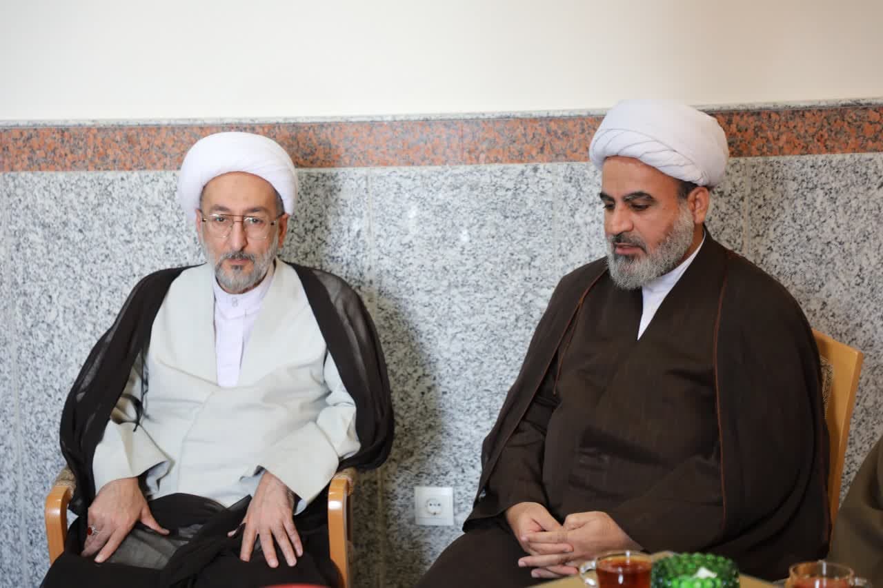 رسالت حوزههای علمیه کسب رضایت حضرت حجت(عج) است