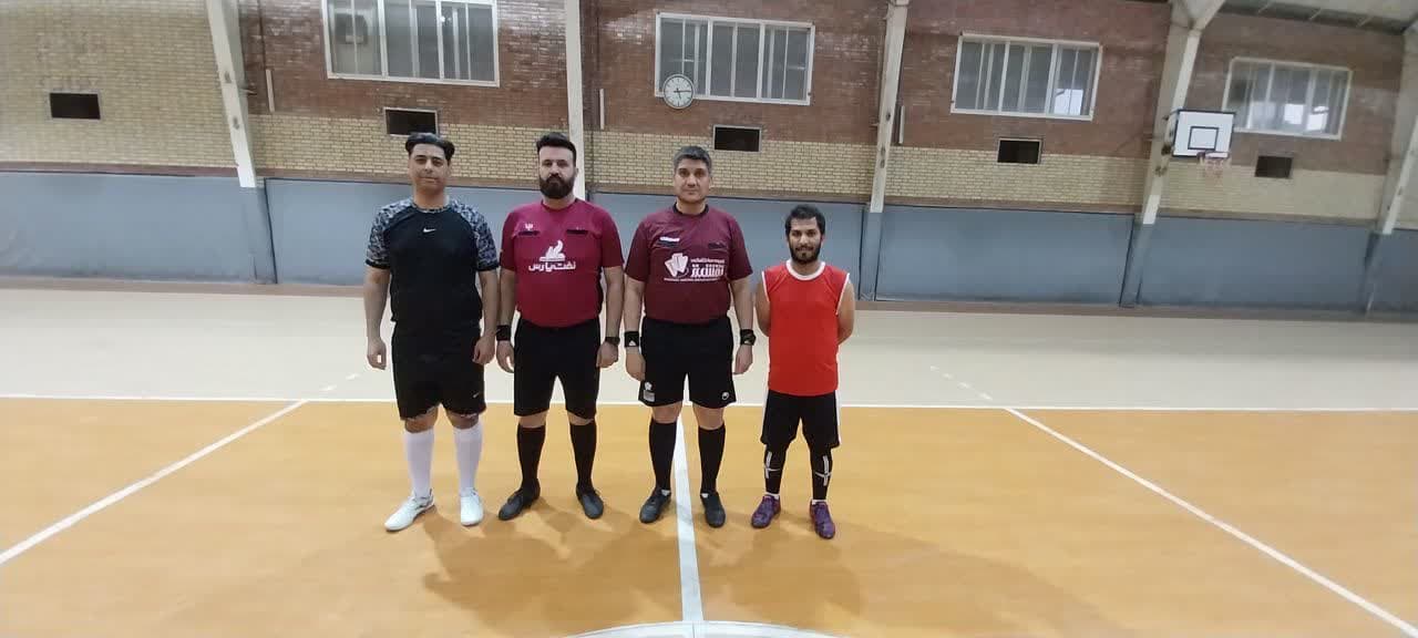 تیم فوتسال مرکز مدیریت حوزههای علمیه خواهران در تلاش برای صعود از مرحله گروهی جام شهدای مقاومت