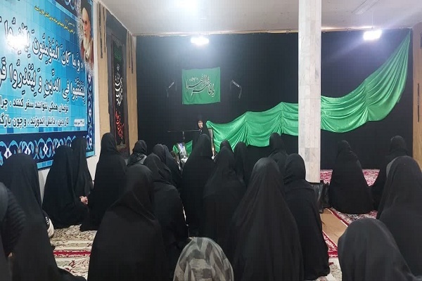 زنان روشهای تربیتی صدیقه طاهره(س) را در خانواده خود اجرا کنند