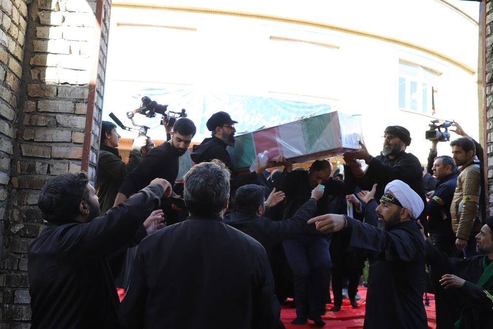 ۱۸ سالگی، رمز شهادت و گمنامی