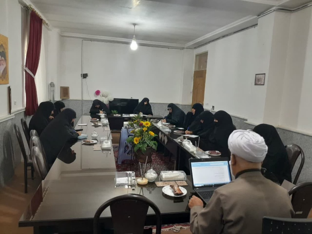 کارگاه آموزشی_پژوهشی با موضوع آشنایی با فرقه بهائیت