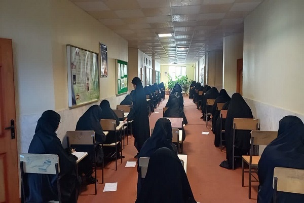 رقابت علمی میان طلاب مدرسه علمیه فاطمیه(س) مشگینشهر برگزار شد