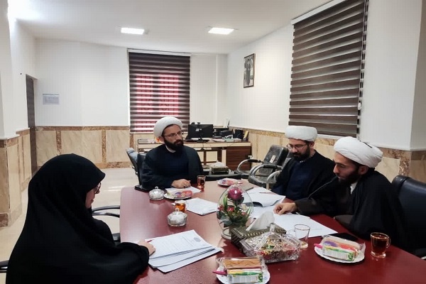 عناوین پیشنهادی کرسی علمی - ترویجی مدارس علمیه خواهران اردبیل بررسی شد