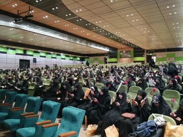 تصاویر/ برگزاری همایش طلاب خواهر جدیدالورود مدارس علمیه خواهران خوزستان