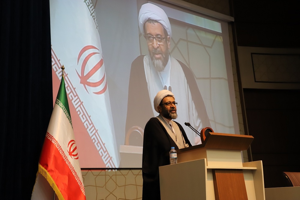 پذیرش ولایت و محبت به معصومین لازمه طهارت انفس است