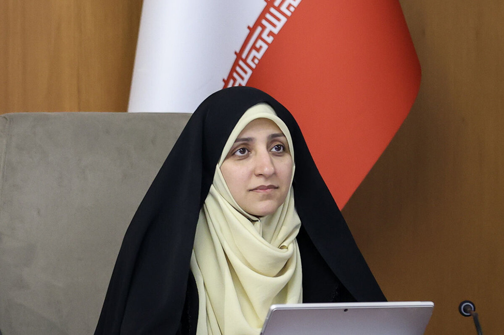 از هیچ قدمی برای رفع موانع رشد و شکوفایی زنان ایرانی دریغ نخواهیم کرد