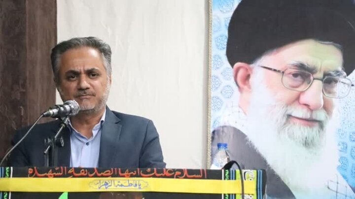 زن کانون تأثیرگذار و عنصر اصلی در تربیت بشر است